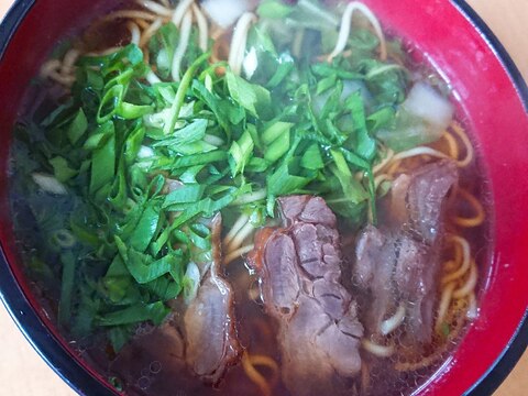 白菜と鶏チャーシューの醤油ラーメン